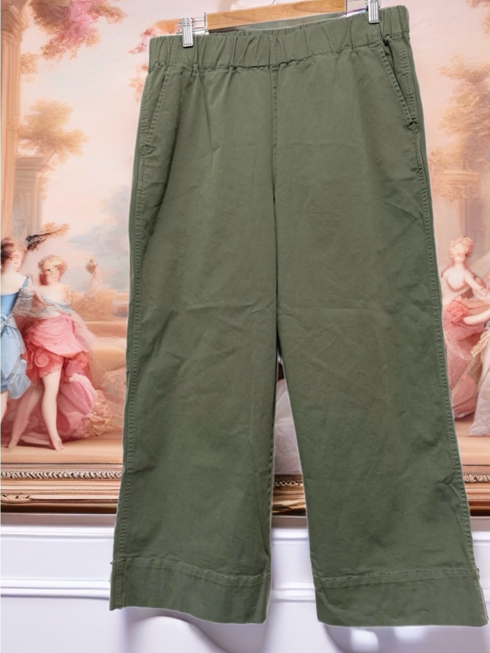 J.Crew Pull-on Wide-leg Chino Pant in
Green size Large brand new